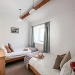 One Town End Tatil Evi